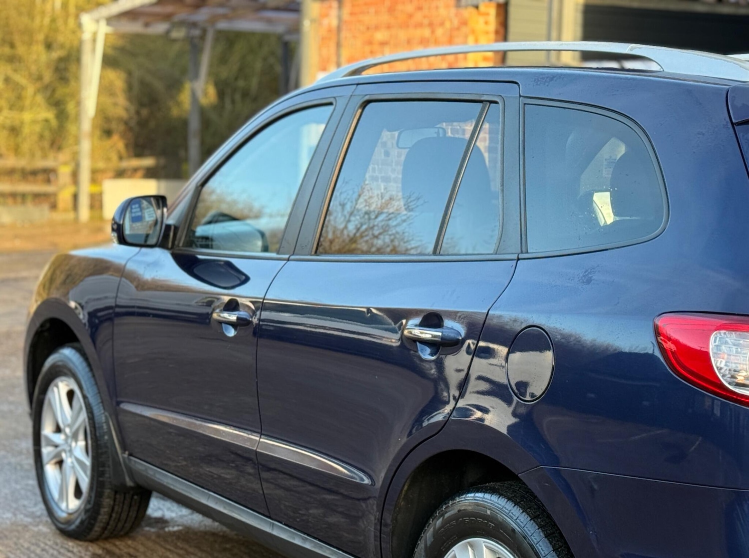 Used Hyundai Santa Fe 2010 for sale - 77310910: Photo 23