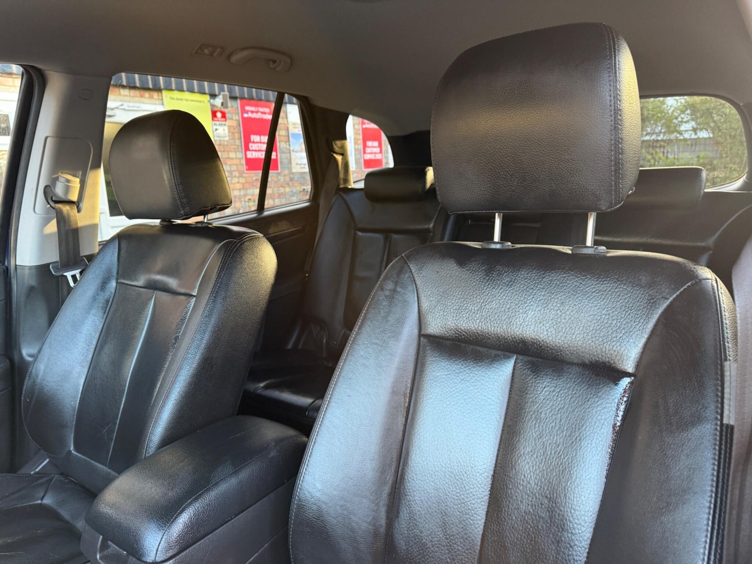 Used Hyundai Santa Fe 2010 for sale - 77310910: Photo 27