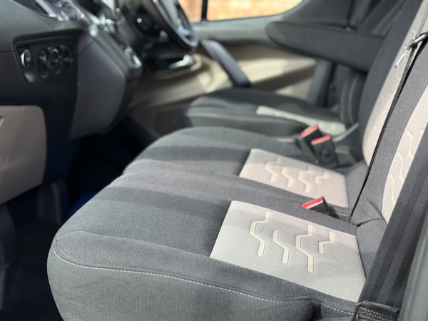 Used Ford Tourneo Custom 2018 for sale - 75361328: Photo 32
