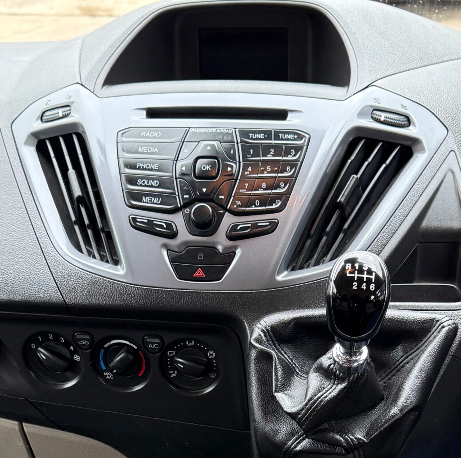 Used Ford Tourneo Custom 2018 for sale - 77676557: Photo 21