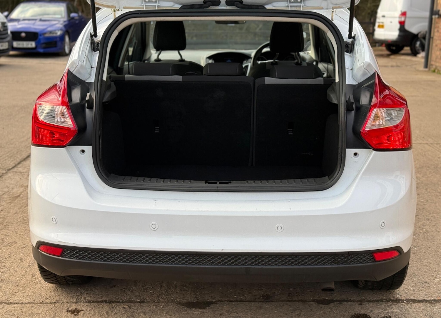 Used Ford Focus 2014 for sale - 77820015: Photo 17