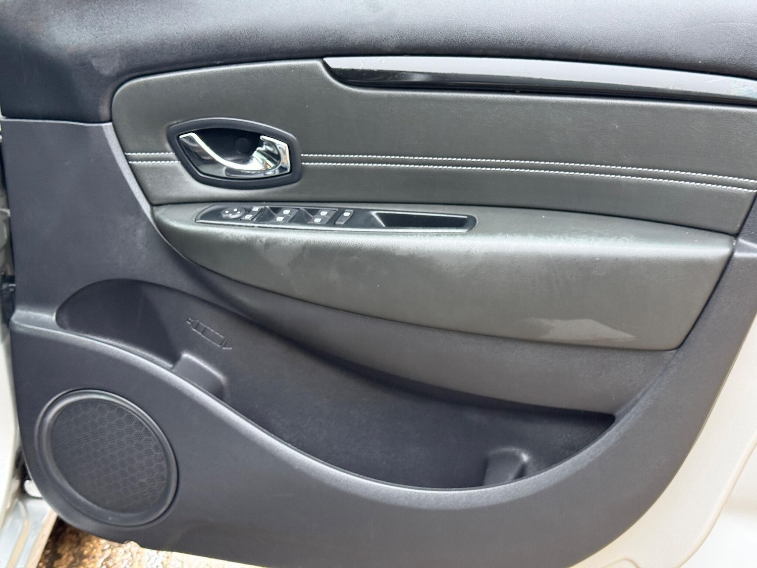 Used Renault Grand Scenic 2013 for sale - 76588746: Photo 34