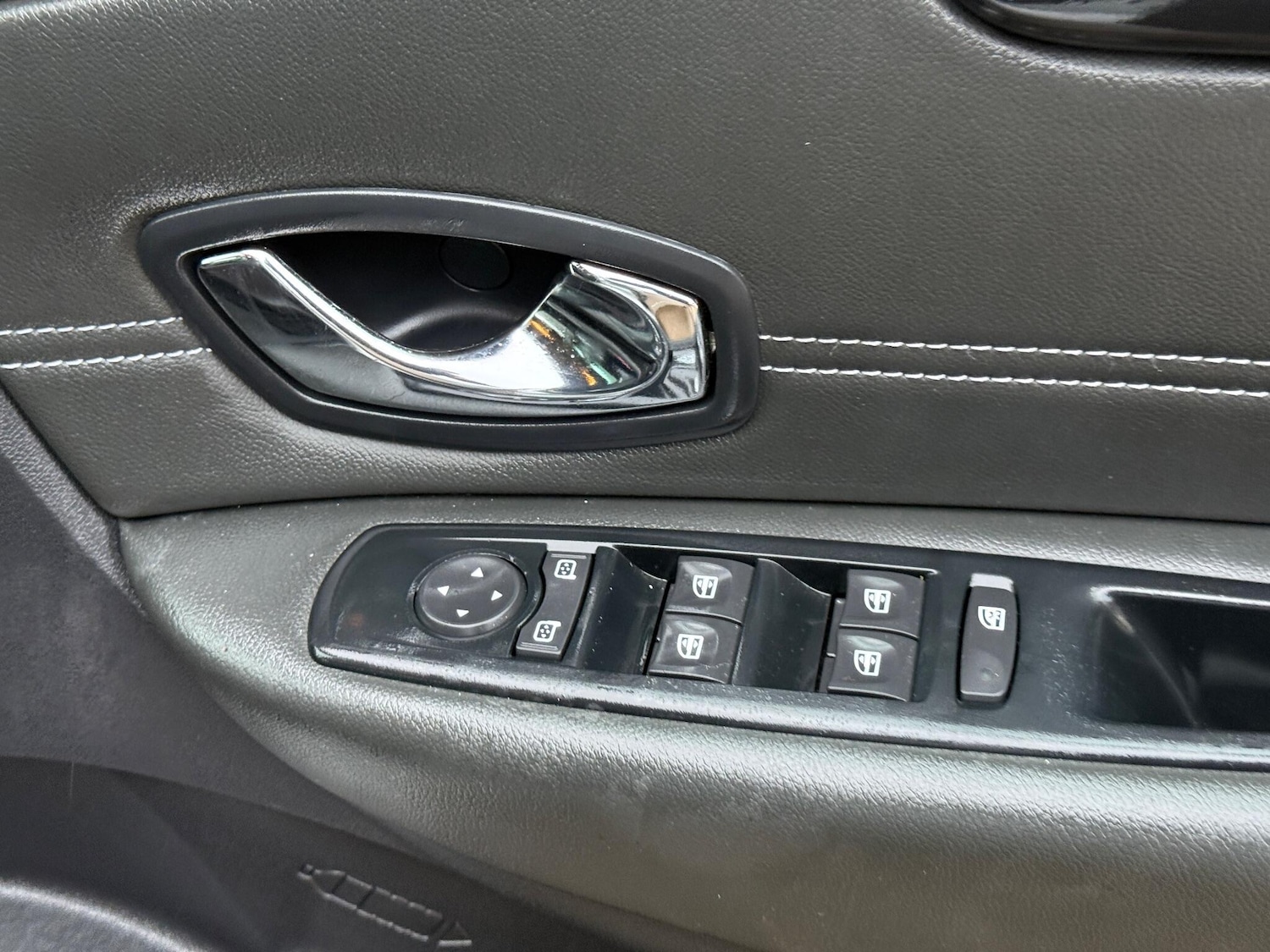 Used Renault Grand Scenic 2013 for sale - 76588746: Photo 35