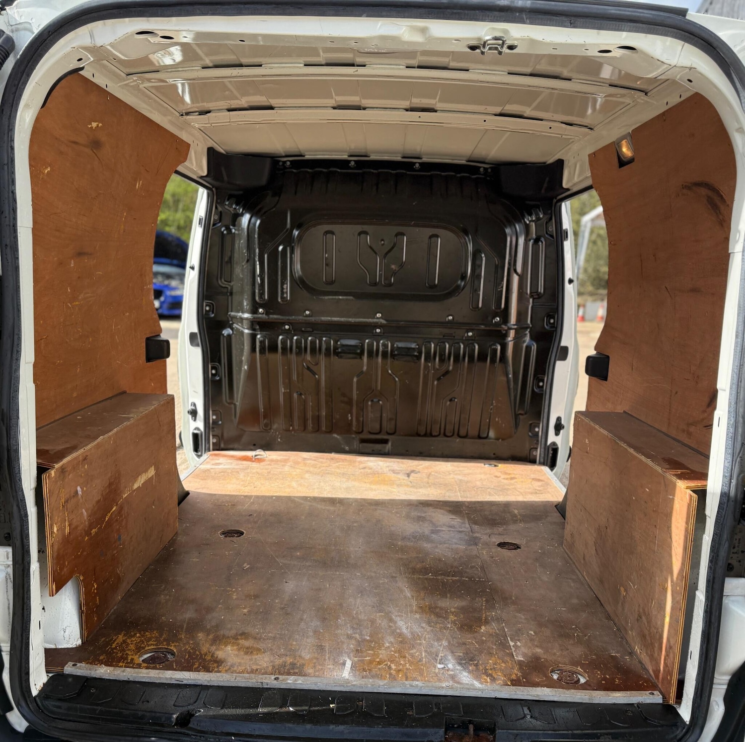Used Vauxhall Combo 2017 for sale - 78084015: Photo 16