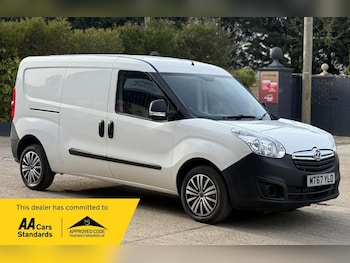 Used Vauxhall Combo 2017 for sale - 78084015: Photo