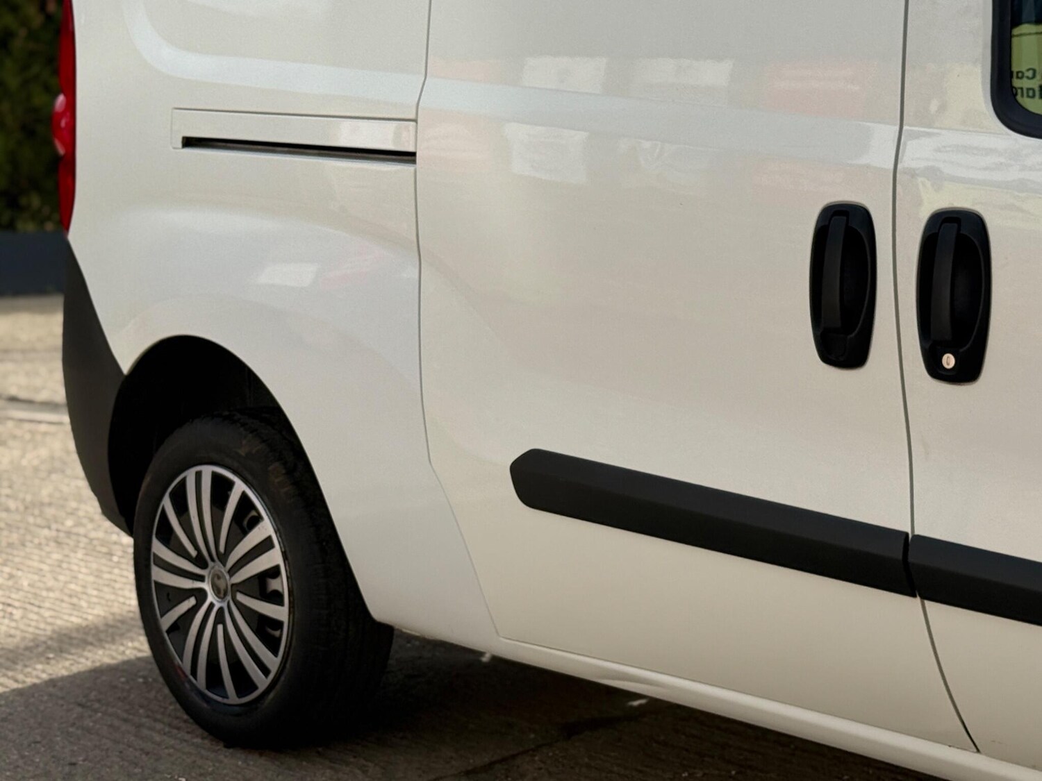 Used Vauxhall Combo 2017 for sale - 78084015: Photo 20