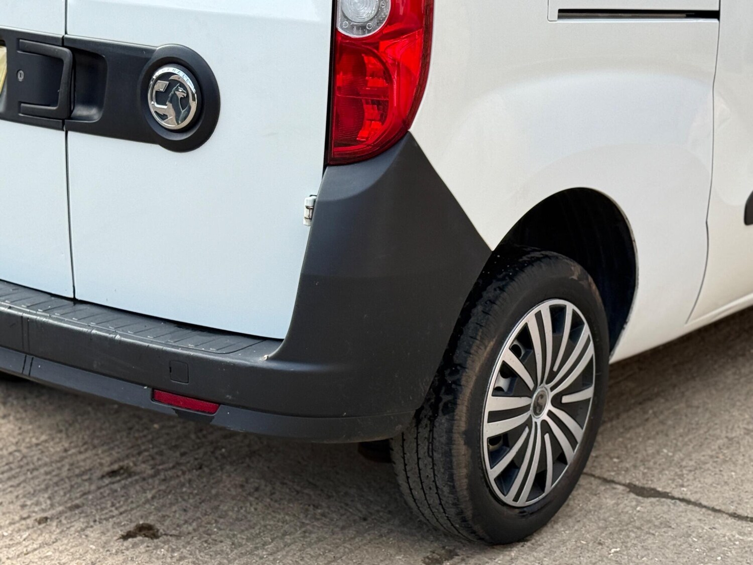 Used Vauxhall Combo 2017 for sale - 78084015: Photo 27