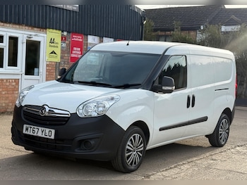 Used Vauxhall Combo 2017 for sale - 78084015: Photo