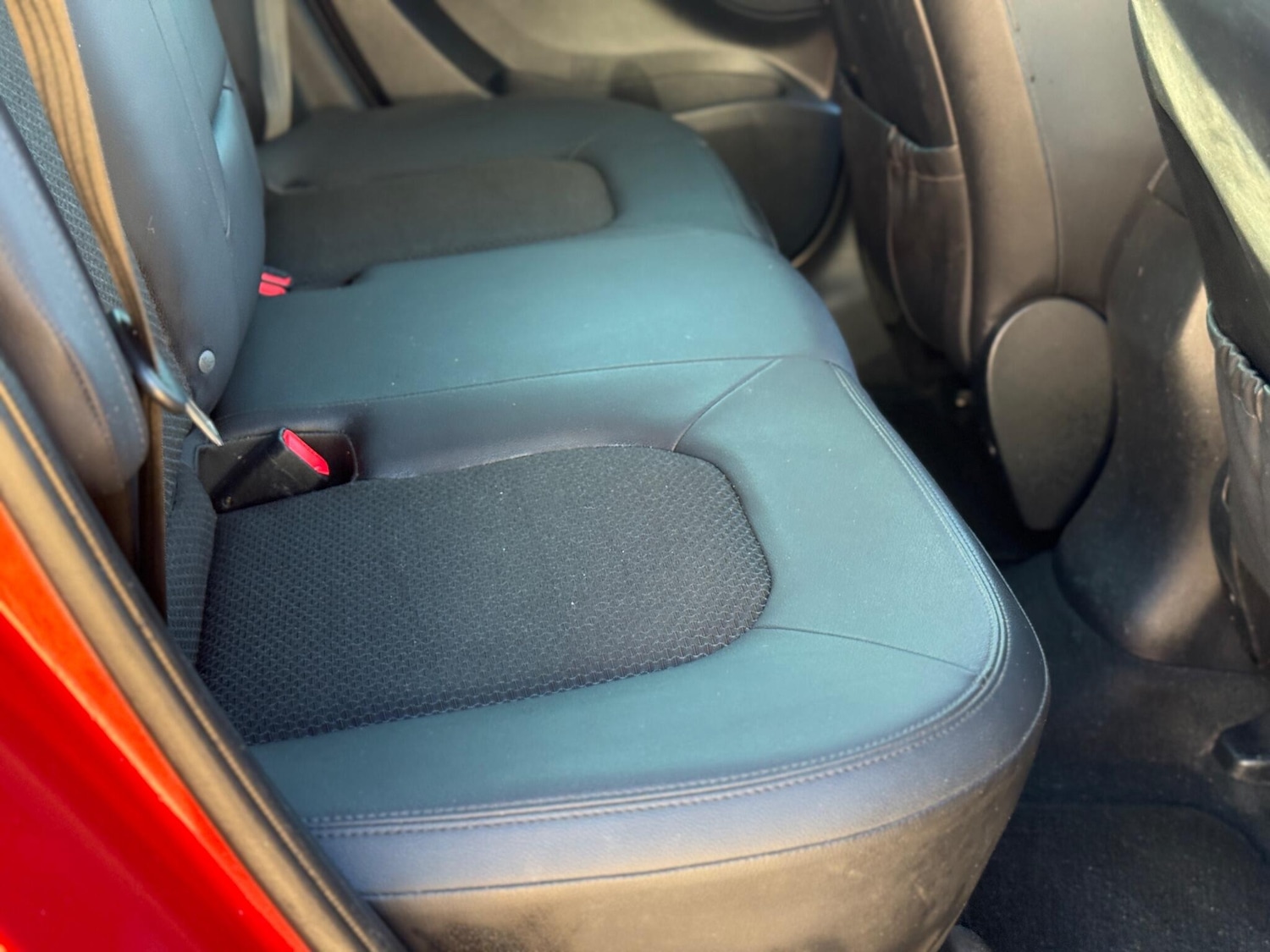 Used Hyundai Ix35 2011 for sale - 76650384: Photo 38