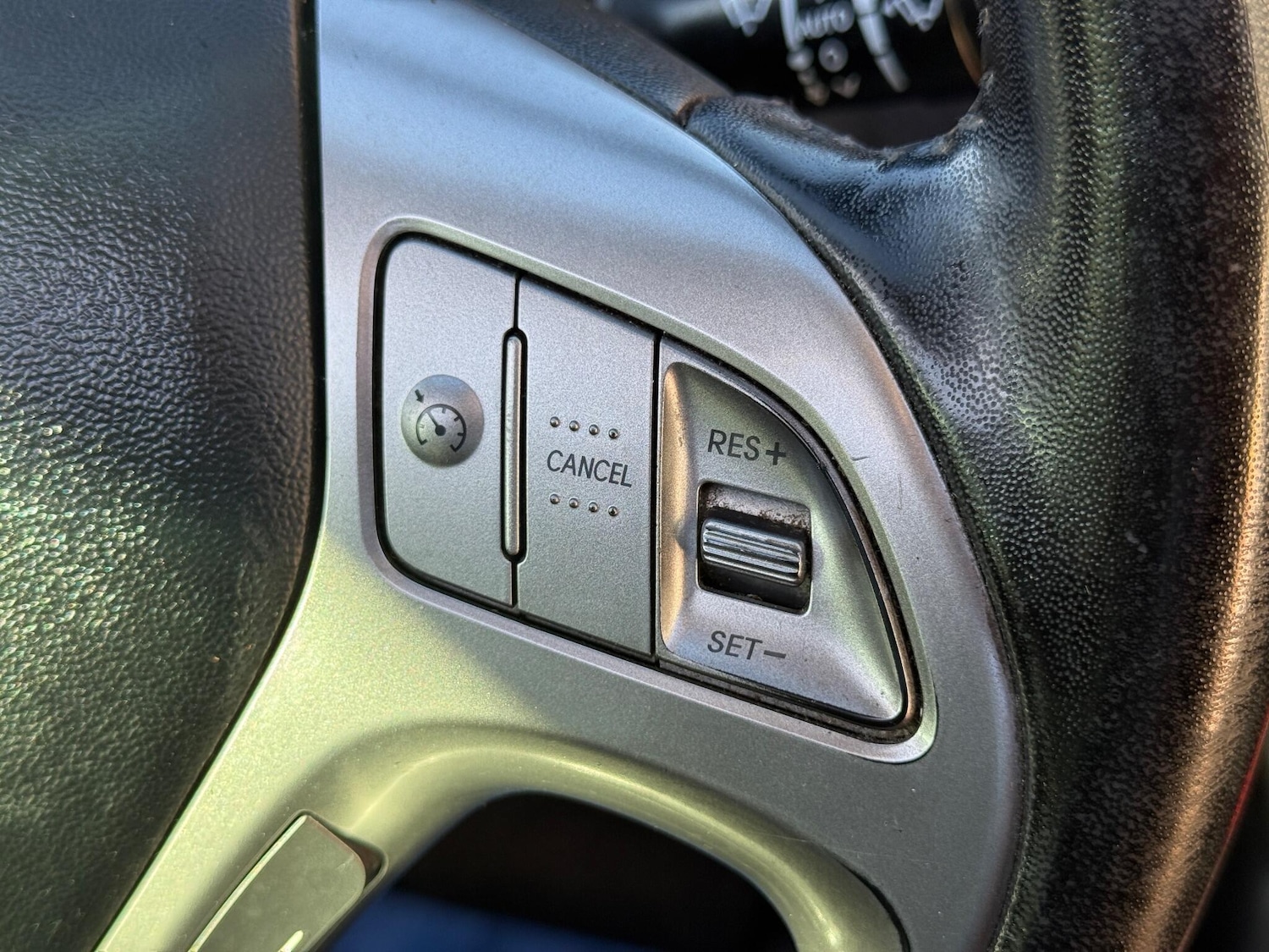 Used Hyundai Ix35 2011 for sale - 76650384: Photo 40