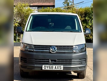 Used Volkswagen Transporter 2018 for sale - 79494848: Photo