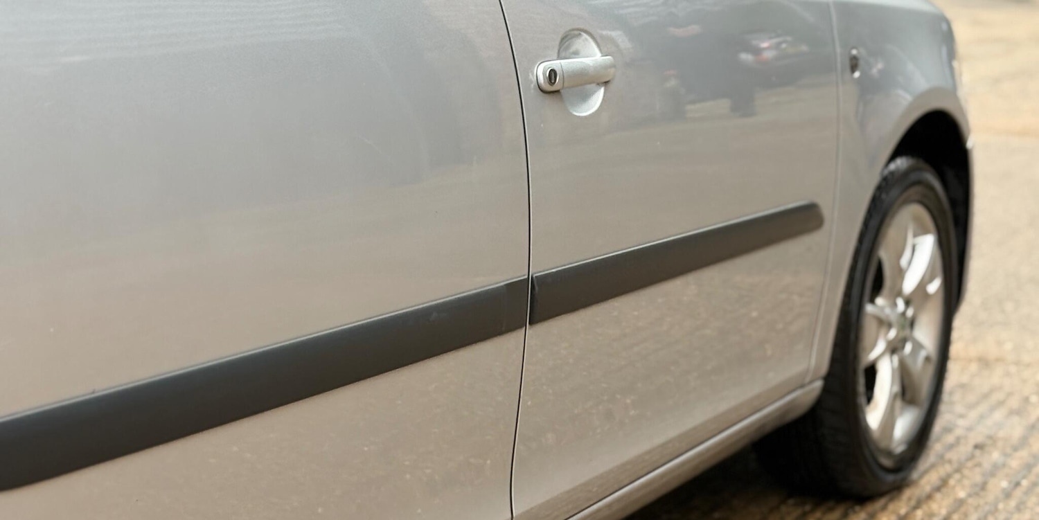 Used Skoda Roomster 2012 for sale - 76845408: Photo 32