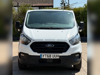 Used Ford Transit Custom 2018 for sale - 79354084: Photo