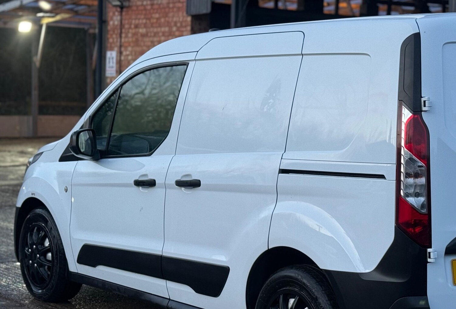 Used Ford Transit Connect 2020 for sale - 77576567: Photo 32