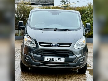 Used Ford Tourneo Custom 2018 for sale - 78509517: Photo