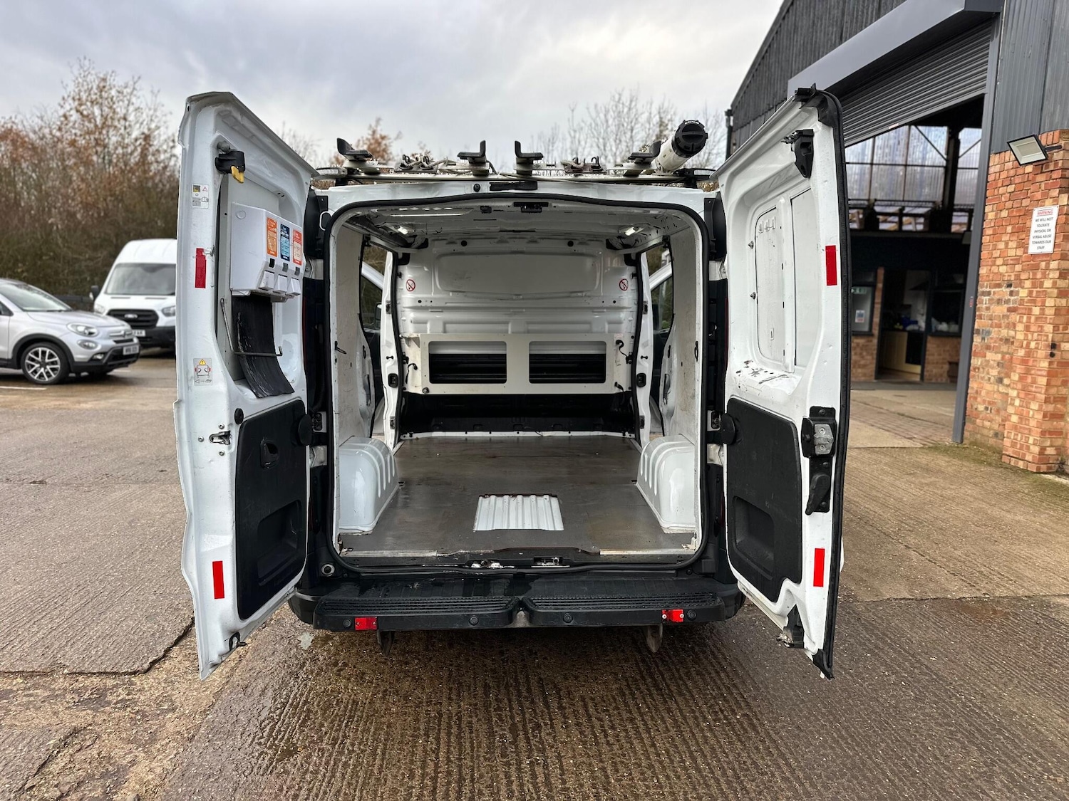 Used Vauxhall Vivaro 2016 for sale - 76830814: Photo 15