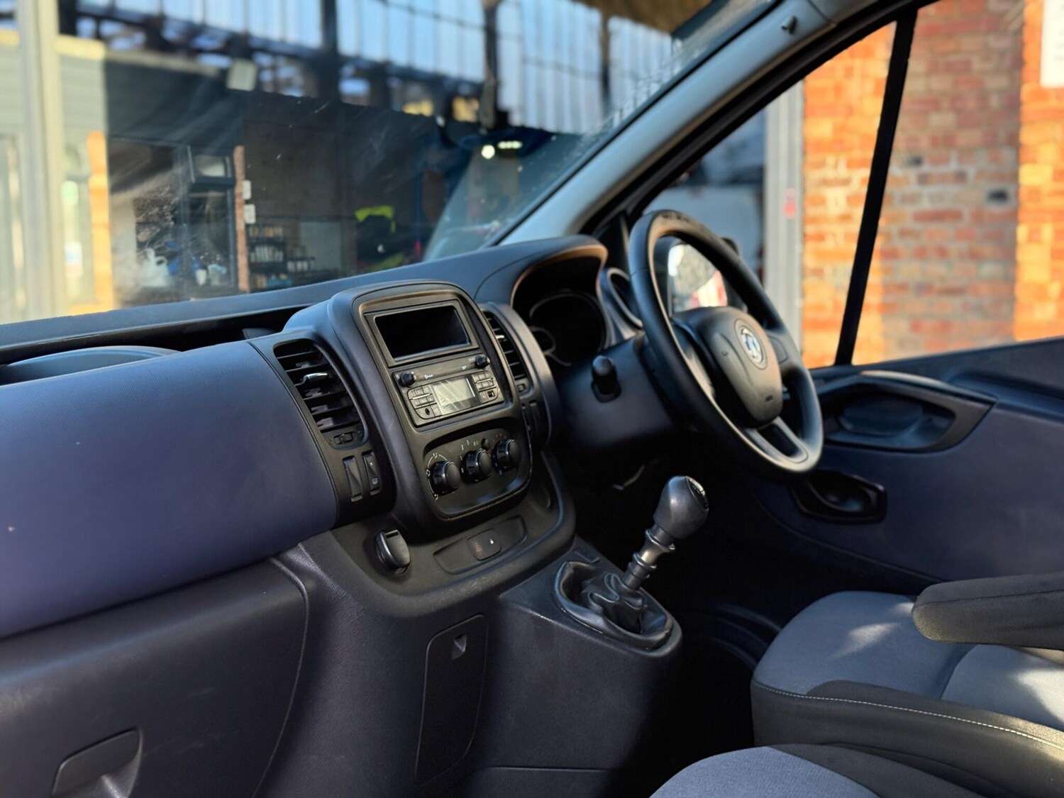 Used Vauxhall Vivaro 2016 for sale - 77421294: Photo 15