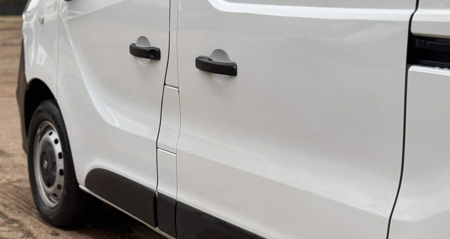 Used Vauxhall Vivaro 2016 for sale - 77421294: Photo 30