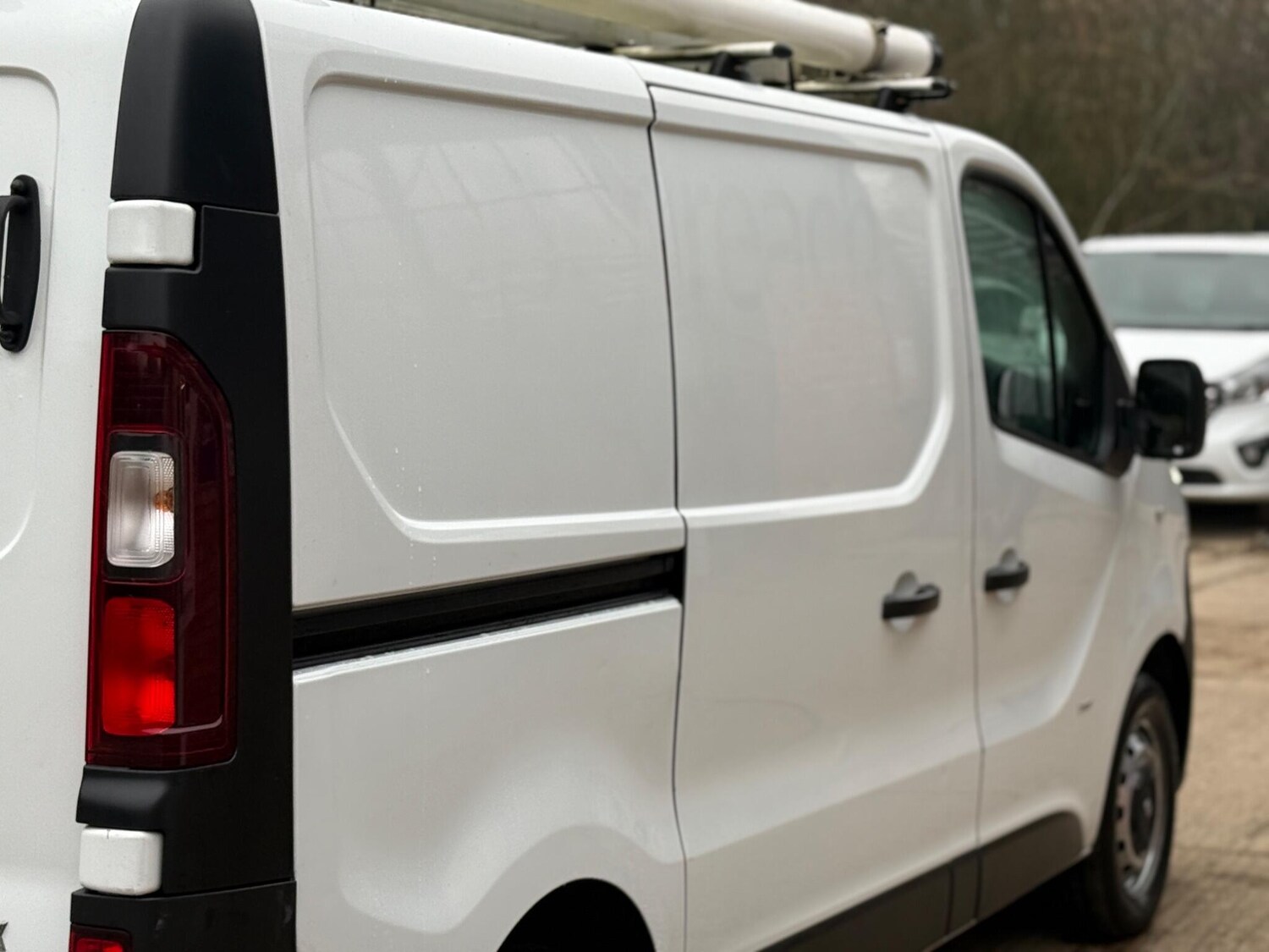 Used Vauxhall Vivaro 2016 for sale - 77421294: Photo 32