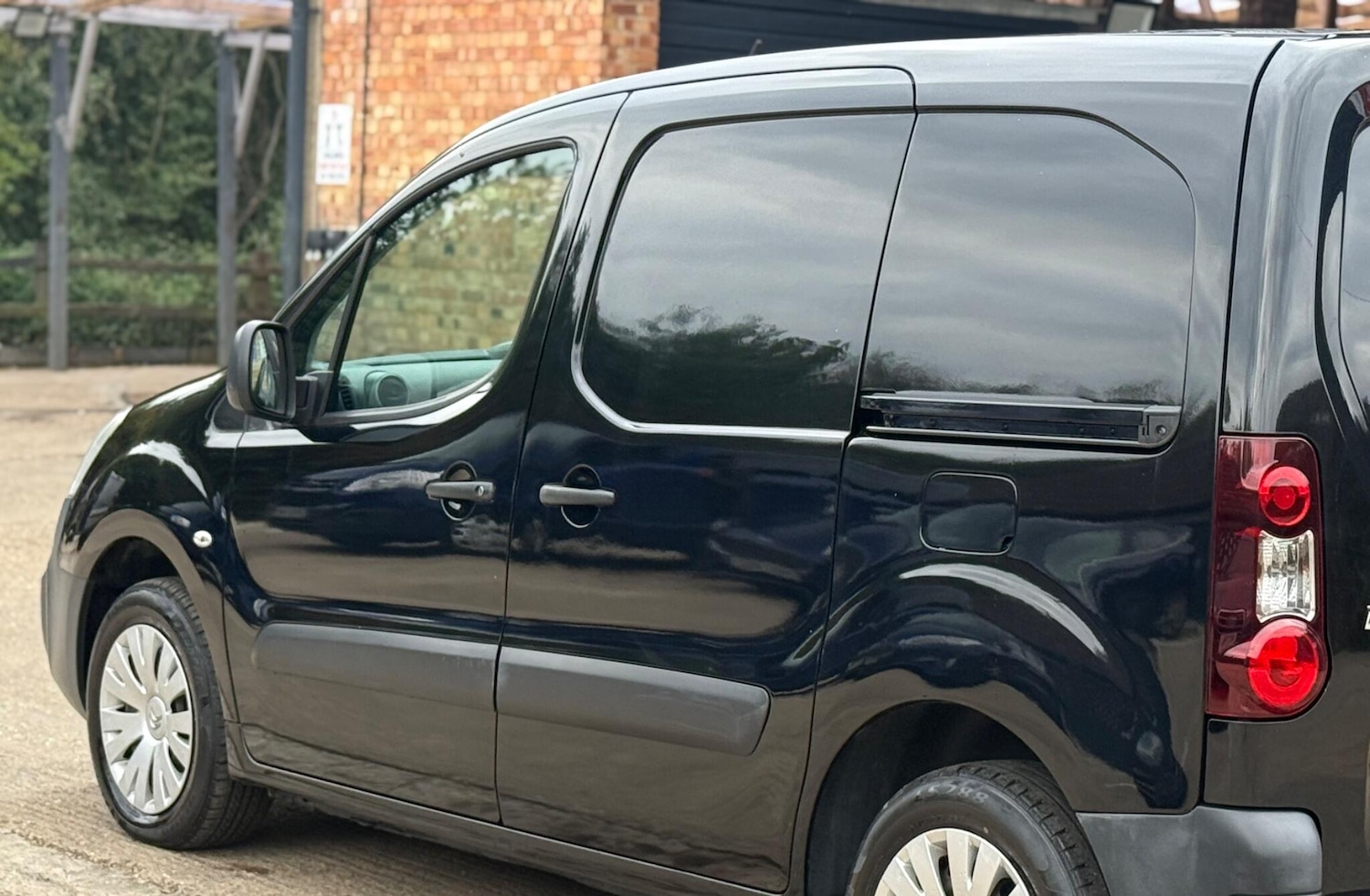 Vehicle 29