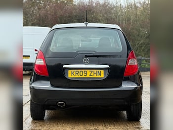Used Mercedes-Benz A-Class 2009 for sale - 76616856: Photo