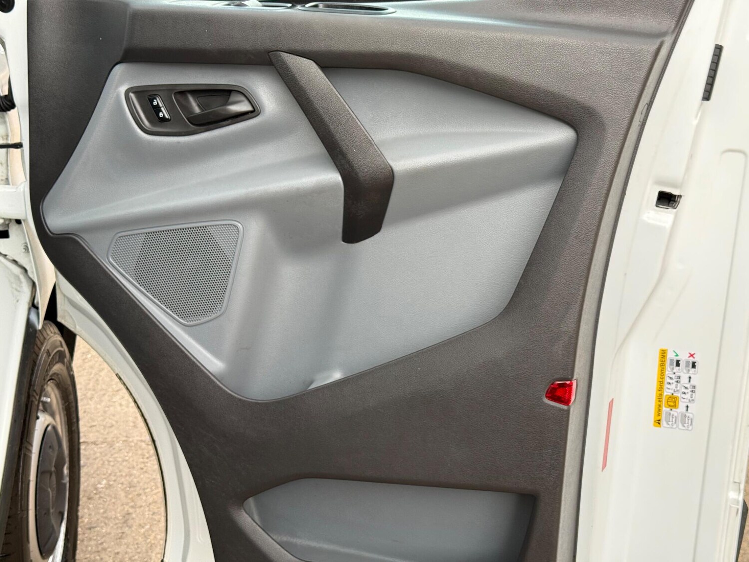 Used Ford Transit Custom 2016 for sale - 78107066: Photo 34