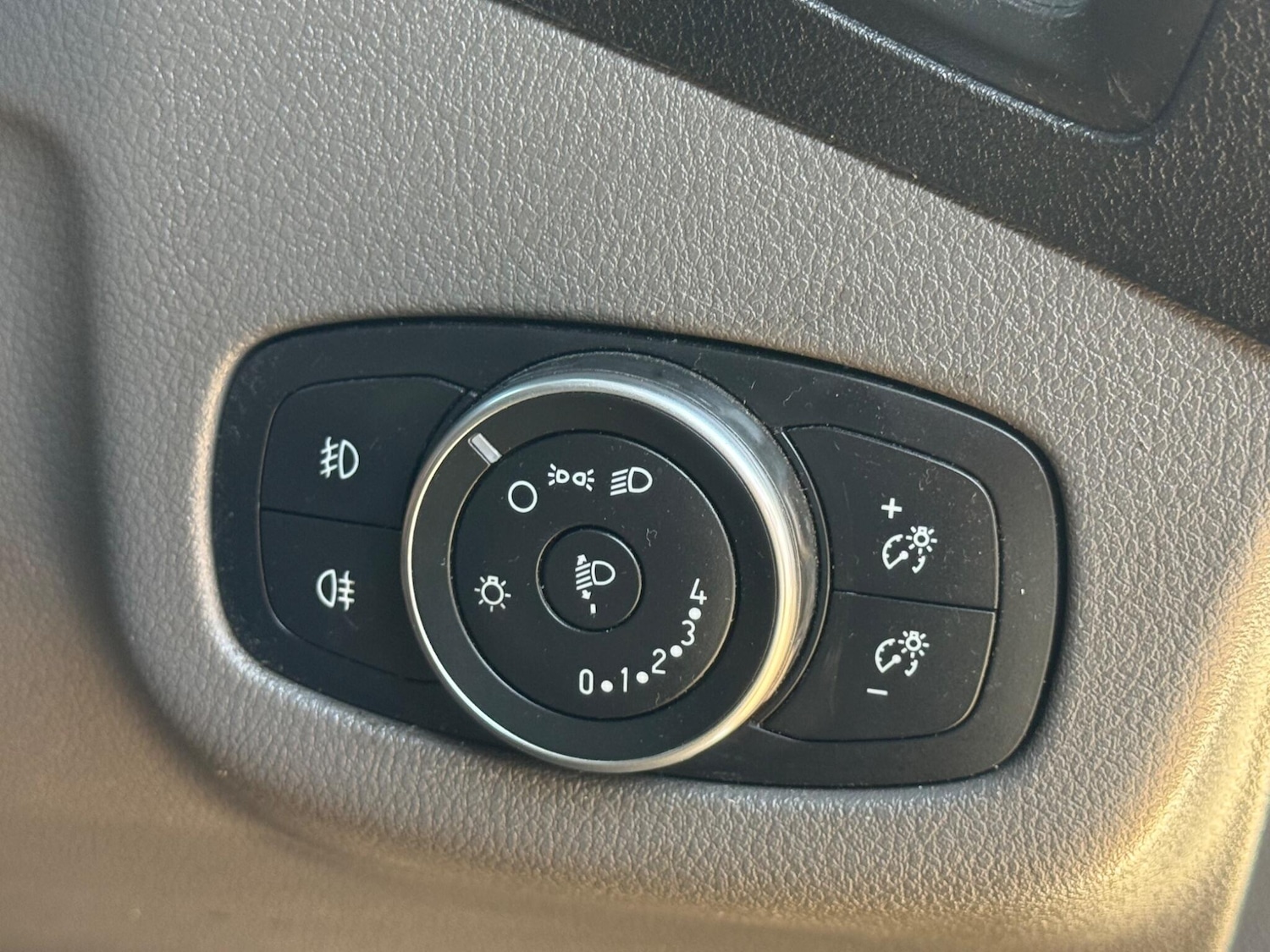 Used Ford Transit Connect 2020 for sale - 77935466: Photo 38