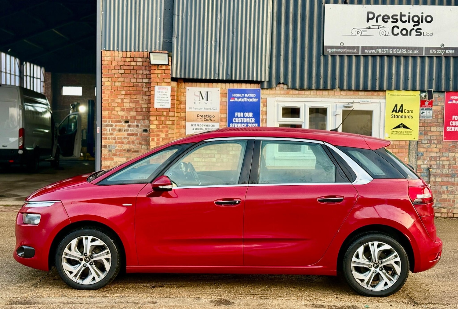 Used Citroen C4 Picasso 2015 for sale - 77301606: Photo 7