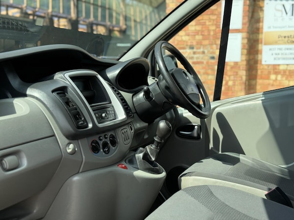 Used Vauxhall Vivaro 2011 for sale - 75196601: Photo 13