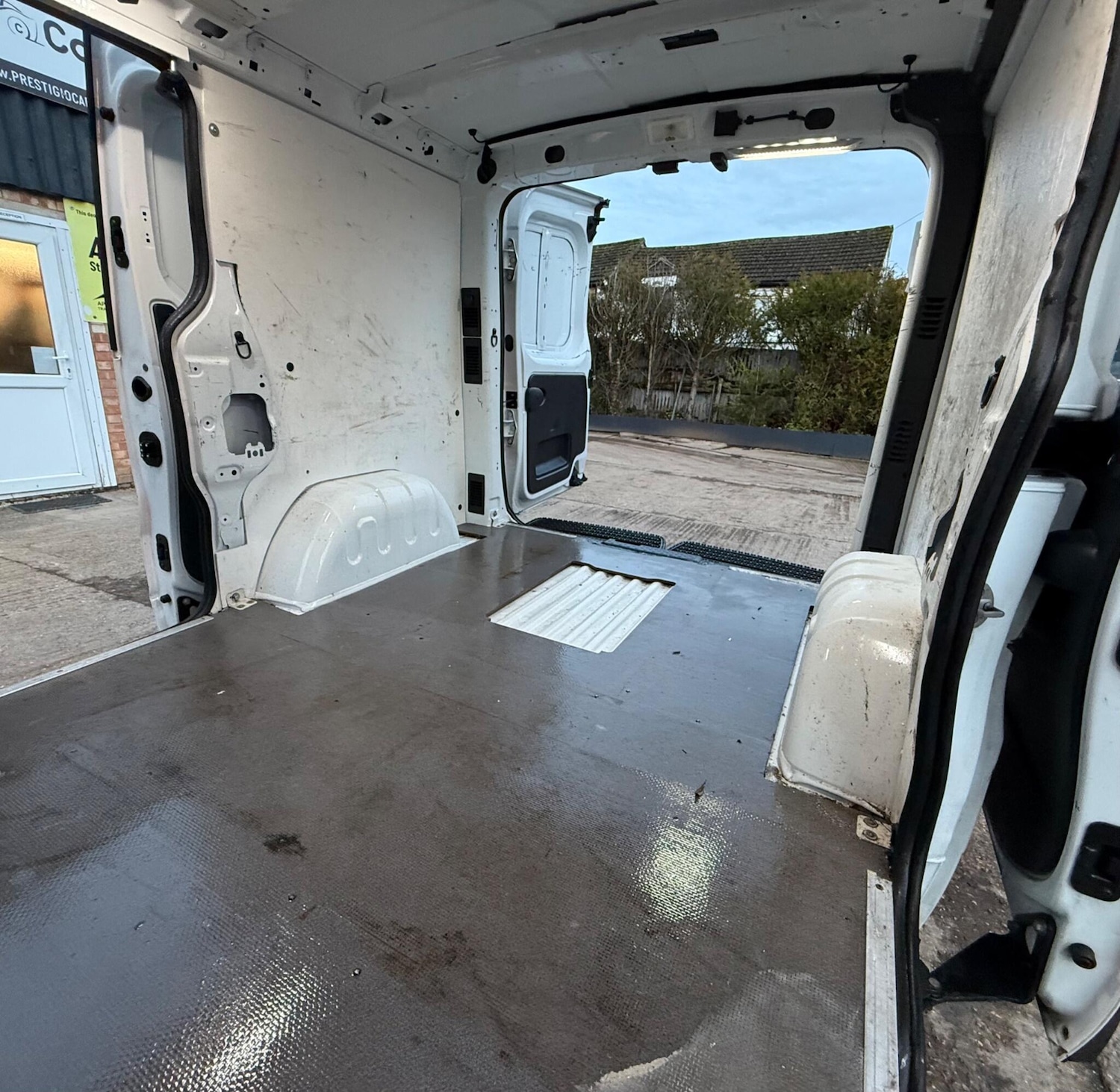 Used Vauxhall Vivaro 2016 for sale - 77520034: Photo 15