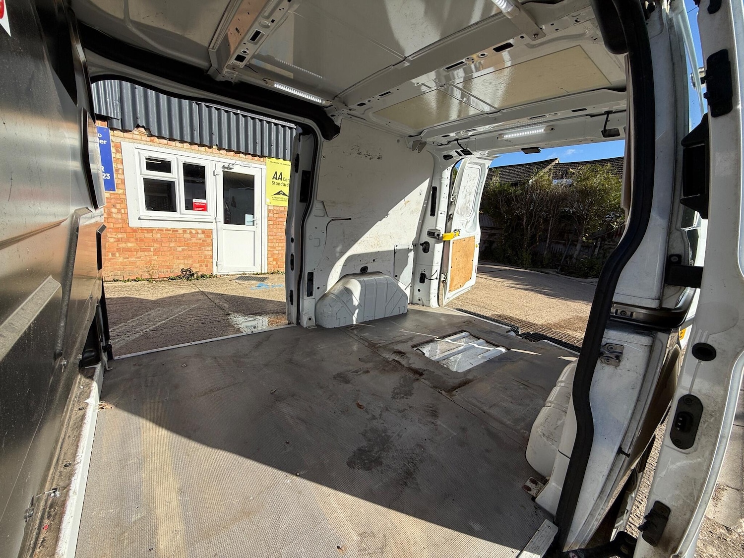 Used Ford Transit Custom 2016 for sale - 76364396: Photo 8