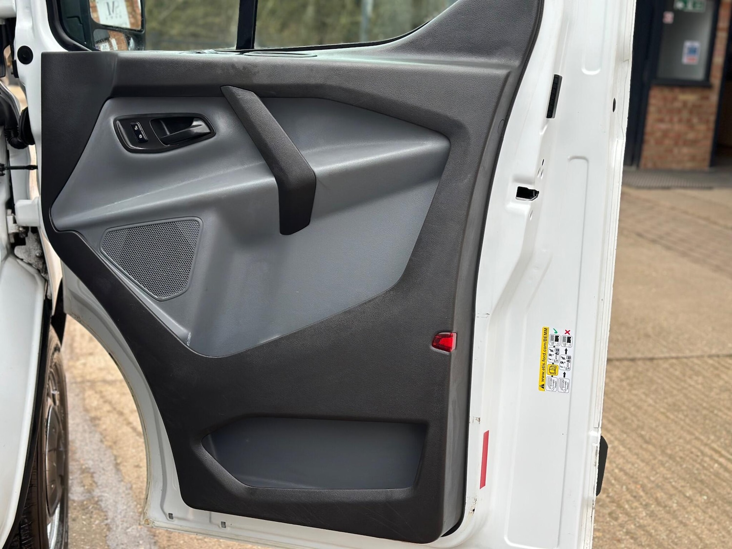 Used Ford Transit Custom 2017 for sale - 77368782: Photo 19