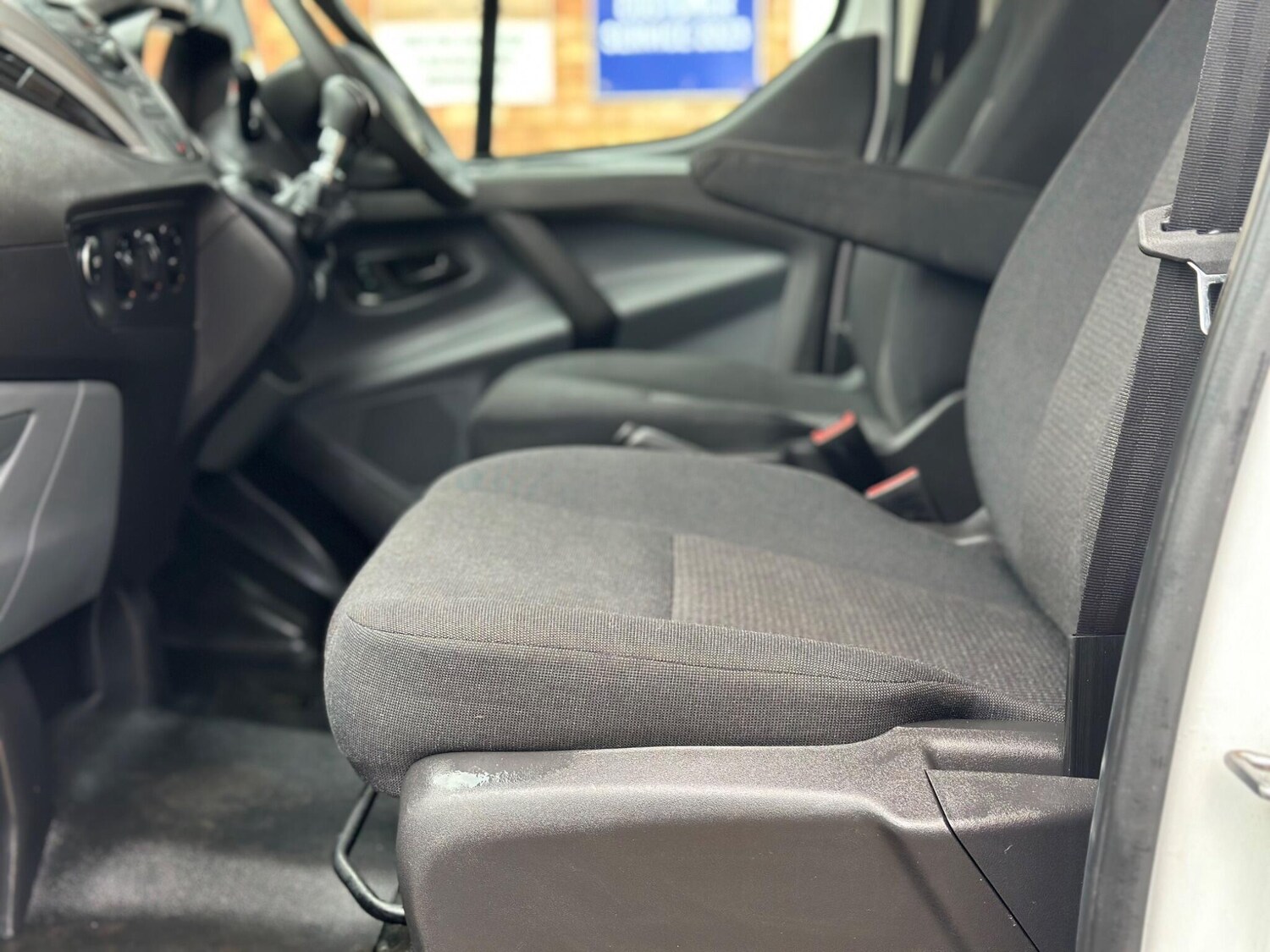 Used Ford Transit Custom 2017 for sale - 77368782: Photo 20