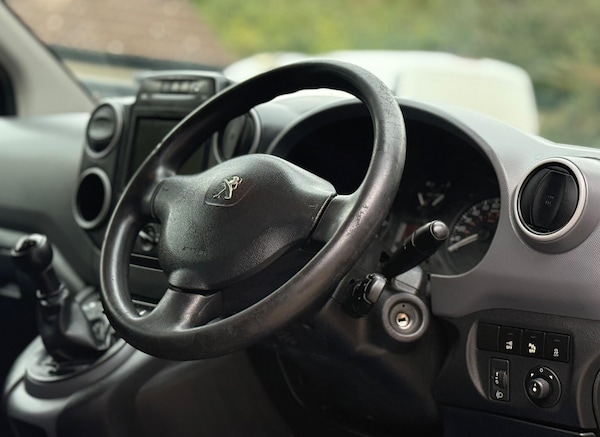 Used Peugeot Partner 2018 for sale - 76082429: Photo 10