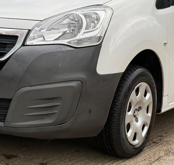 Used Peugeot Partner 2018 for sale - 76082429: Photo 16