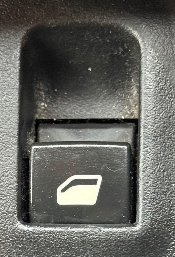 Used Peugeot Partner 2018 for sale - 76082429: Photo 25