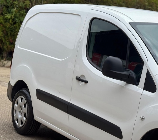 Used Peugeot Partner 2018 for sale - 76082429: Photo 28