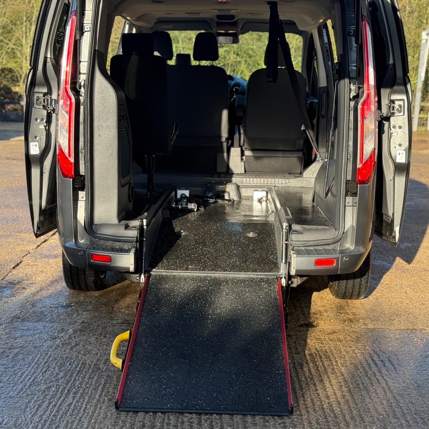 Used Ford Tourneo Custom 2018 for sale - 77555404: Photo 18