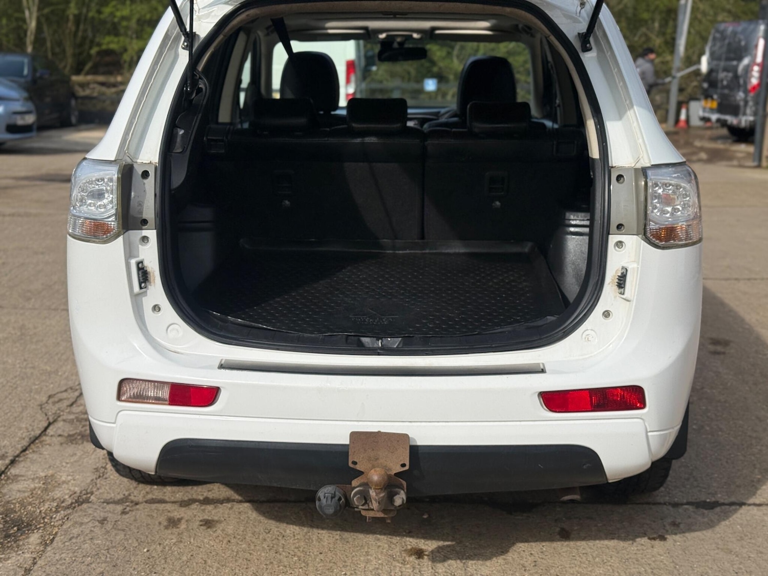 Used Mitsubishi Outlander 2014 for sale - 77408861: Photo 17