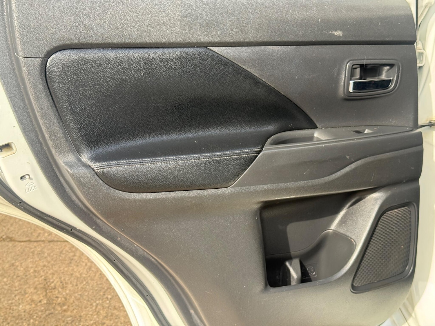 Used Mitsubishi Outlander 2014 for sale - 77408861: Photo 37