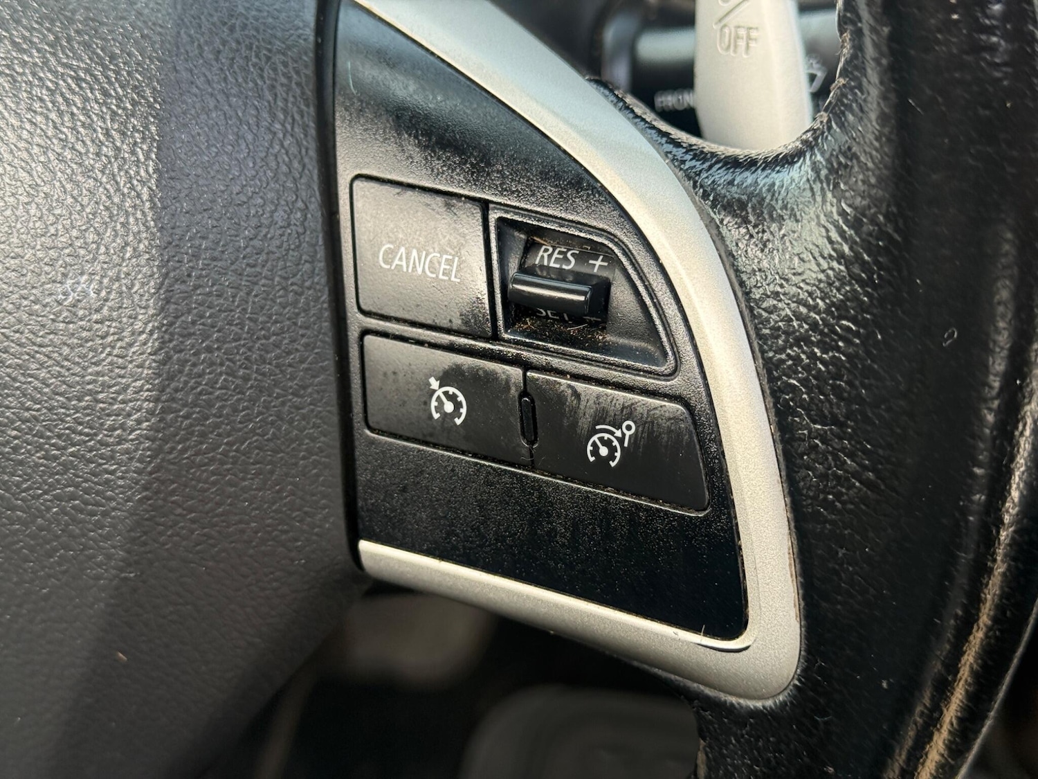 Used Mitsubishi Outlander 2014 for sale - 77408861: Photo 41