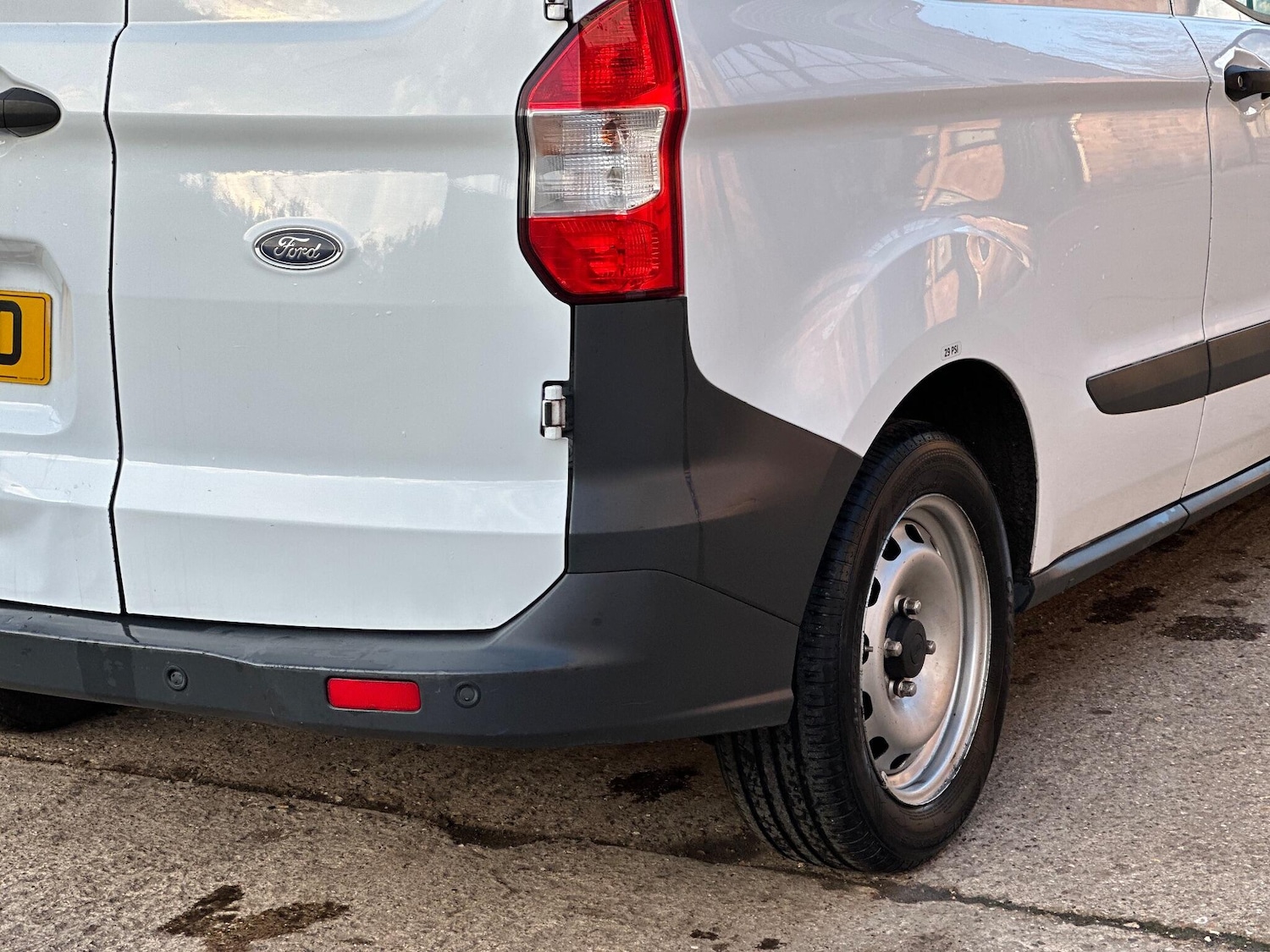 Used Ford Transit Courier 2020 for sale - 77603810: Photo 27