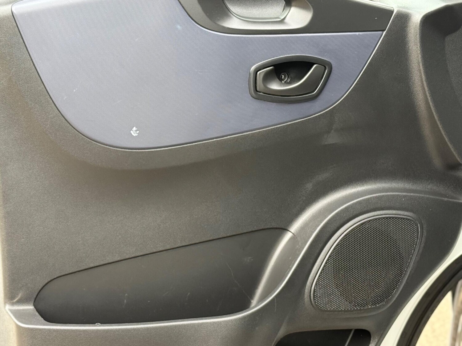 Used Vauxhall Vivaro 2016 for sale - 78168230: Photo 18