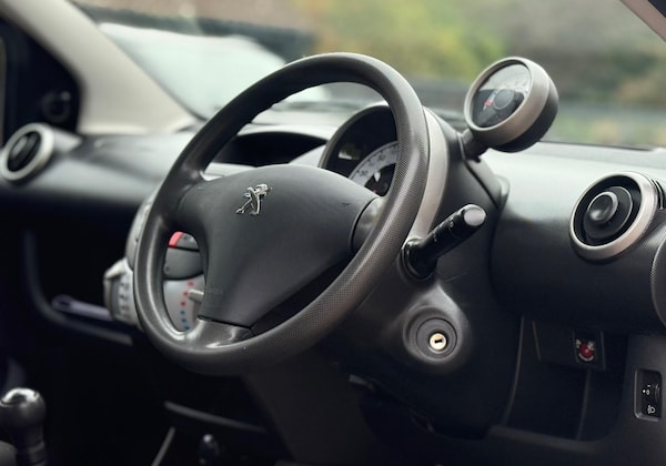 Used Peugeot 107 2014 for sale - 76243571: Photo 13
