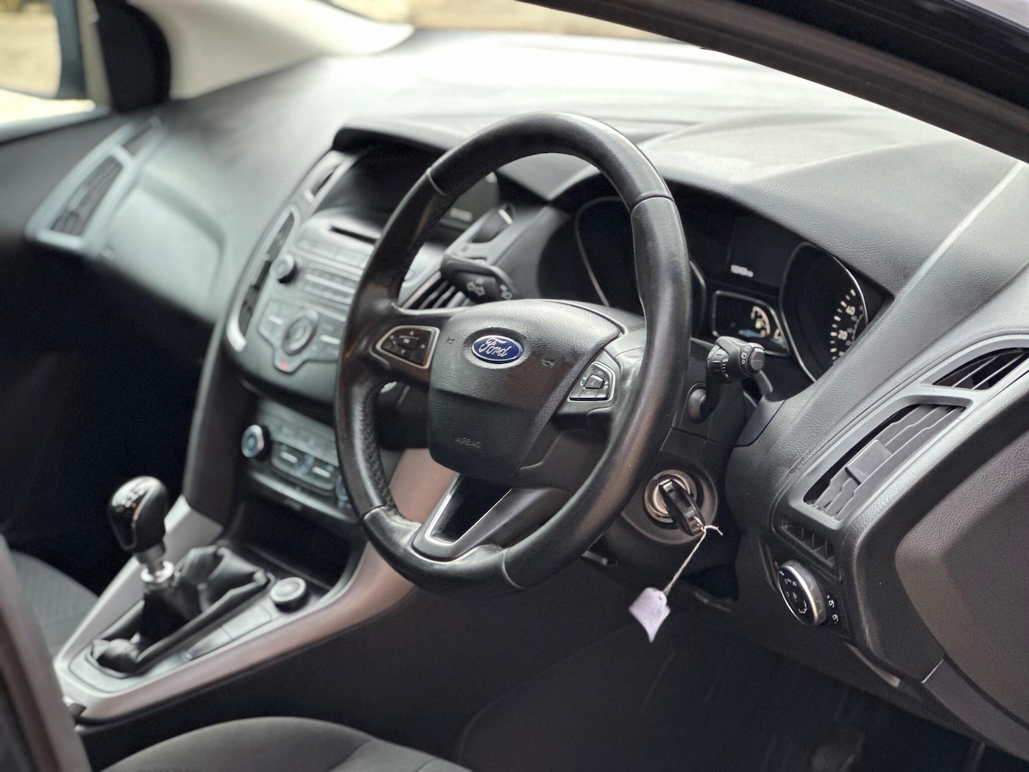 Used Ford Focus 2015 for sale - 76357815: Photo 13