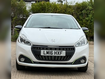Used Peugeot 208 2016 for sale - 75608372: Photo