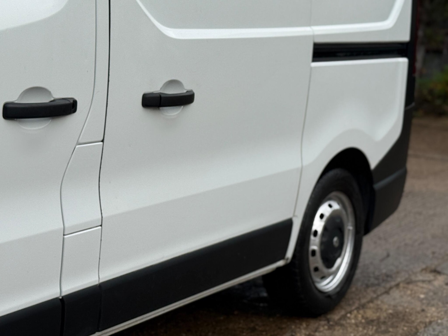 Used Vauxhall Vivaro 2016 for sale - 76490925: Photo 26