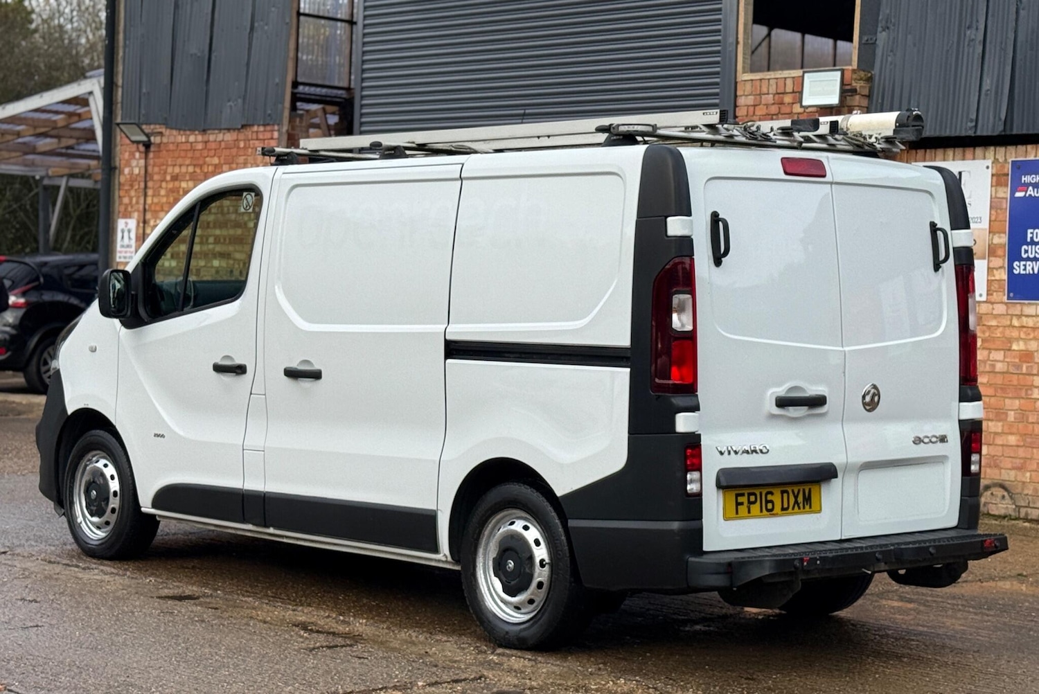 Used Vauxhall Vivaro 2016 for sale - 76490925: Photo 9