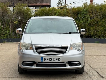 Used Chrysler Grand Voyager 2012 for sale - 79558601: Photo