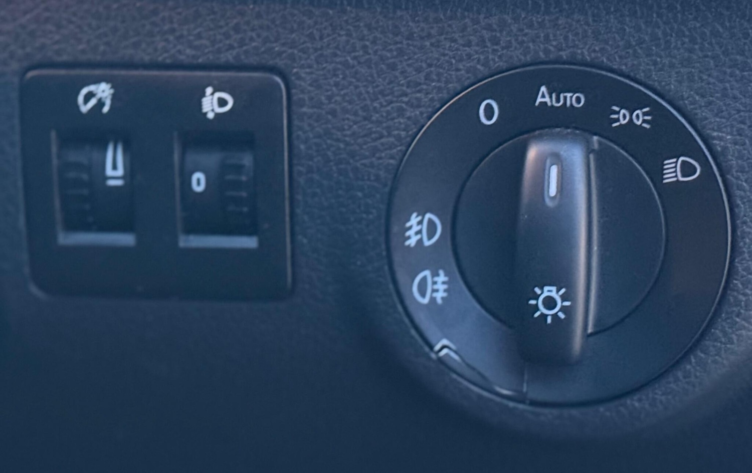 Used Volkswagen Caddy Maxi 2017 for sale - 77355199: Photo 41